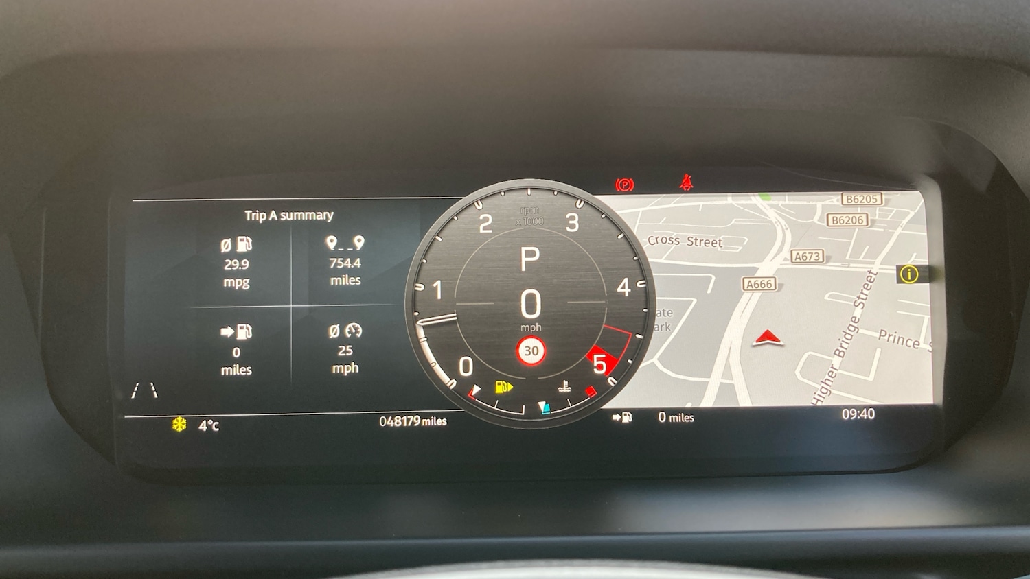 Used Land Rover Defender 2022 for sale - 76580630: Photo 16