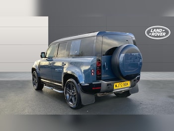 Used Land Rover Defender 2022 for sale - 76580630: Photo