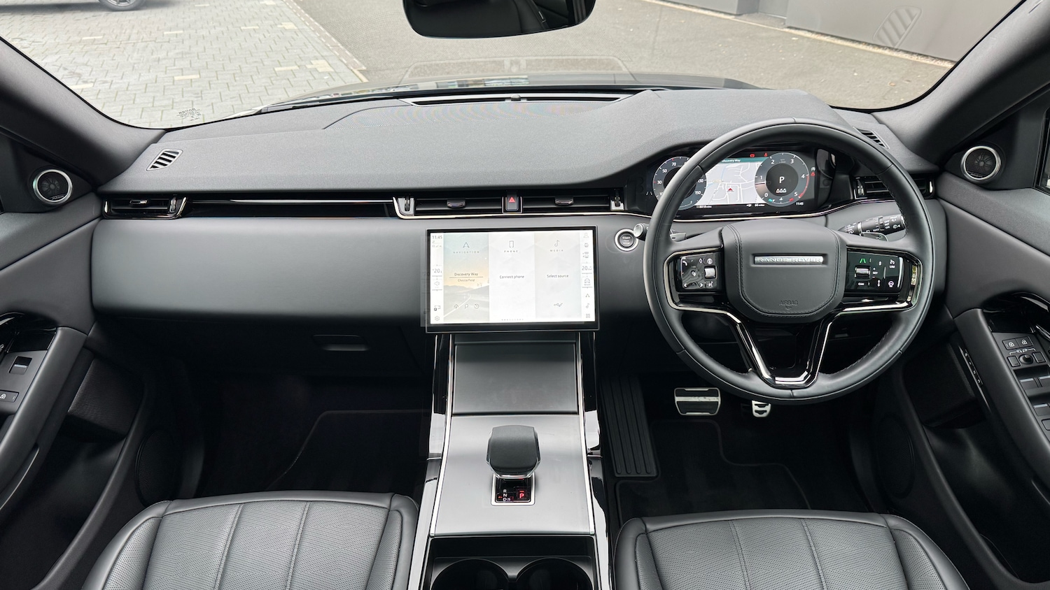 Used Land Rover Range Rover Evoque 2025 for sale - 77326711: Photo 9