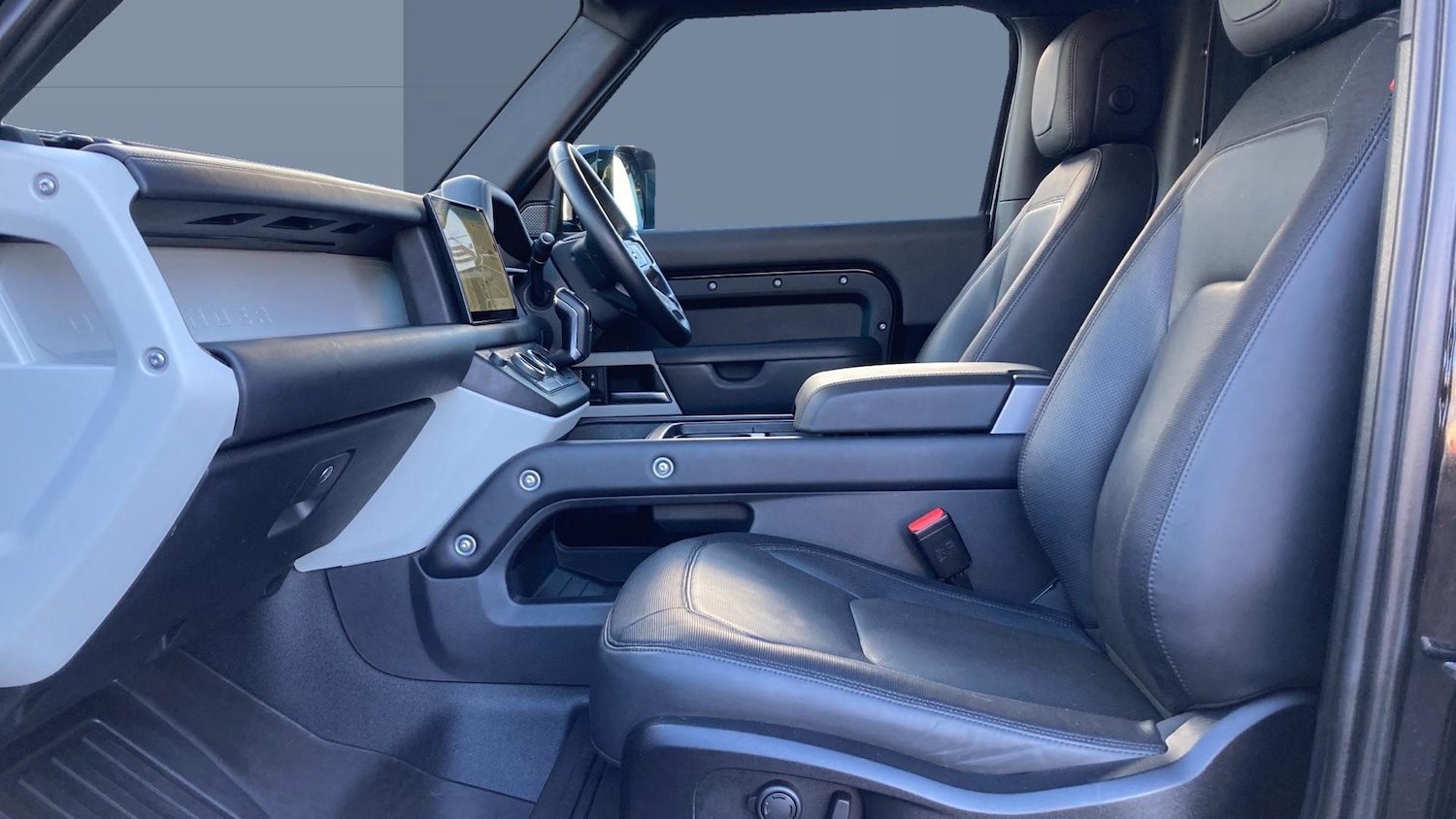 Used Land Rover Defender 2023 for sale - 77116447: Photo 3