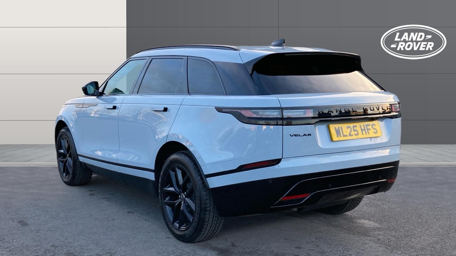 Used Land Rover Range Rover Velar 2025 for sale - 77450245: Photo 2