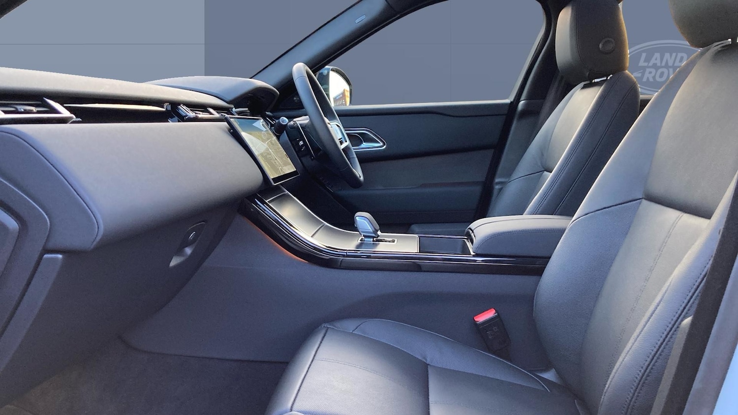 Used Land Rover Range Rover Velar 2025 for sale - 77450245: Photo 3