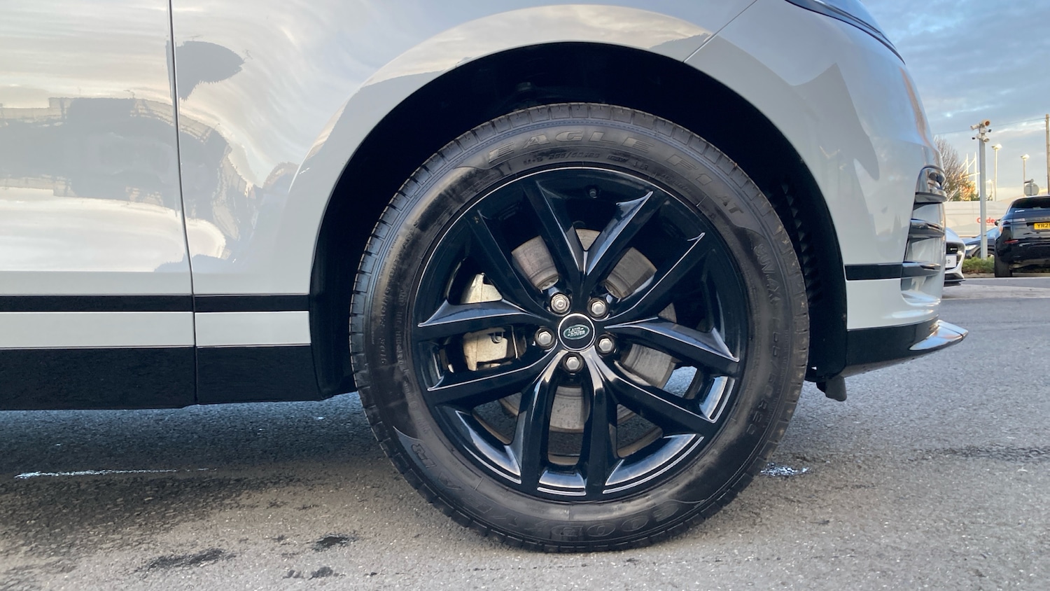 Used Land Rover Range Rover Velar 2025 for sale - 77450245: Photo 8