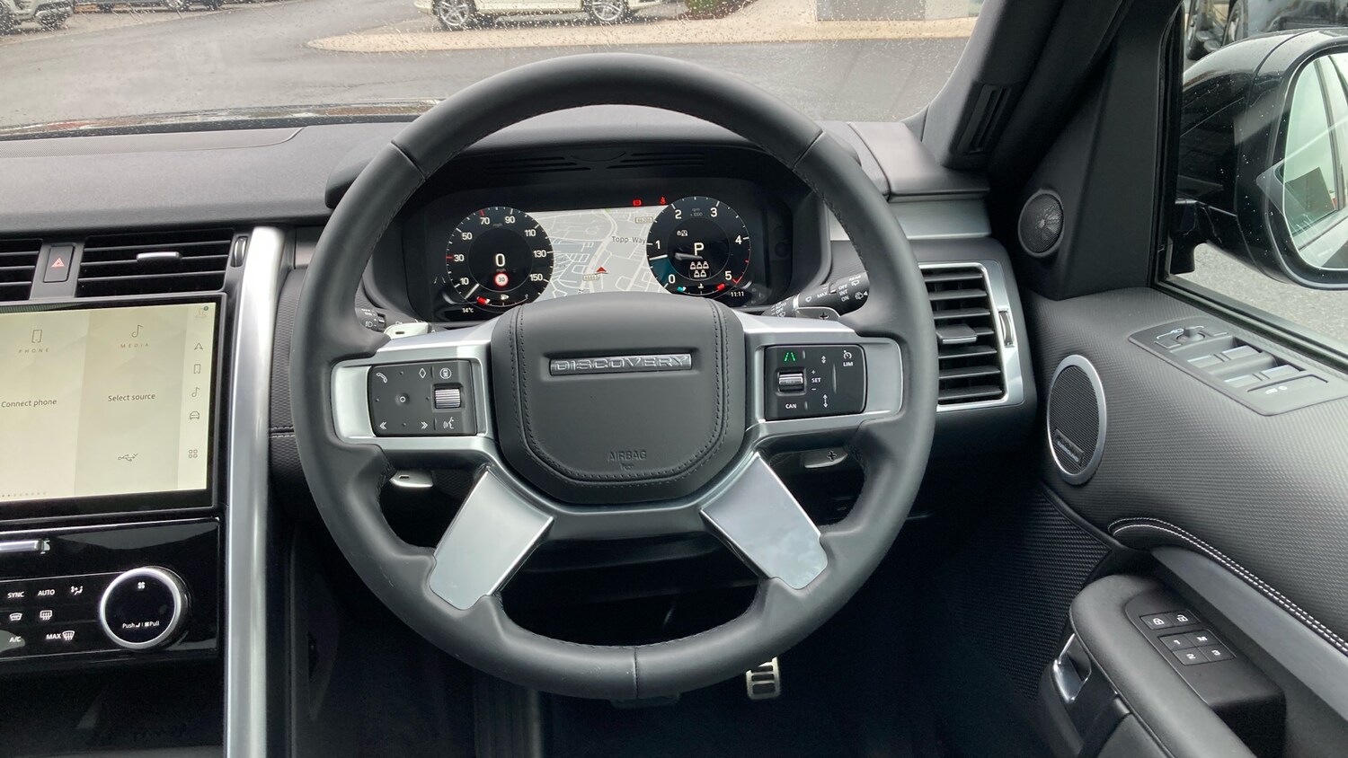 Used Land Rover Discovery 2025 for sale - 76302096: Photo 15