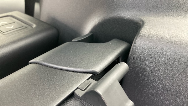 Used Land Rover Discovery 2025 for sale - 76302096: Photo 28