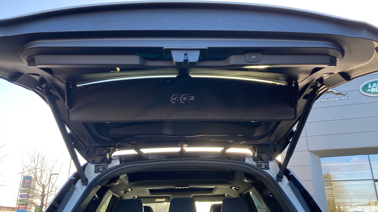 Used Land Rover Discovery 2023 for sale - 76557255: Photo 27