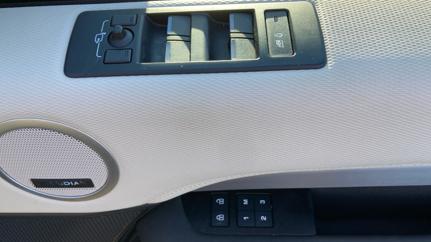 Used Land Rover Discovery 2023 for sale - 76557255: Photo 45