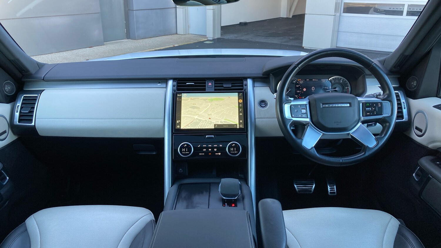 Used Land Rover Discovery 2023 for sale - 76557255: Photo 9