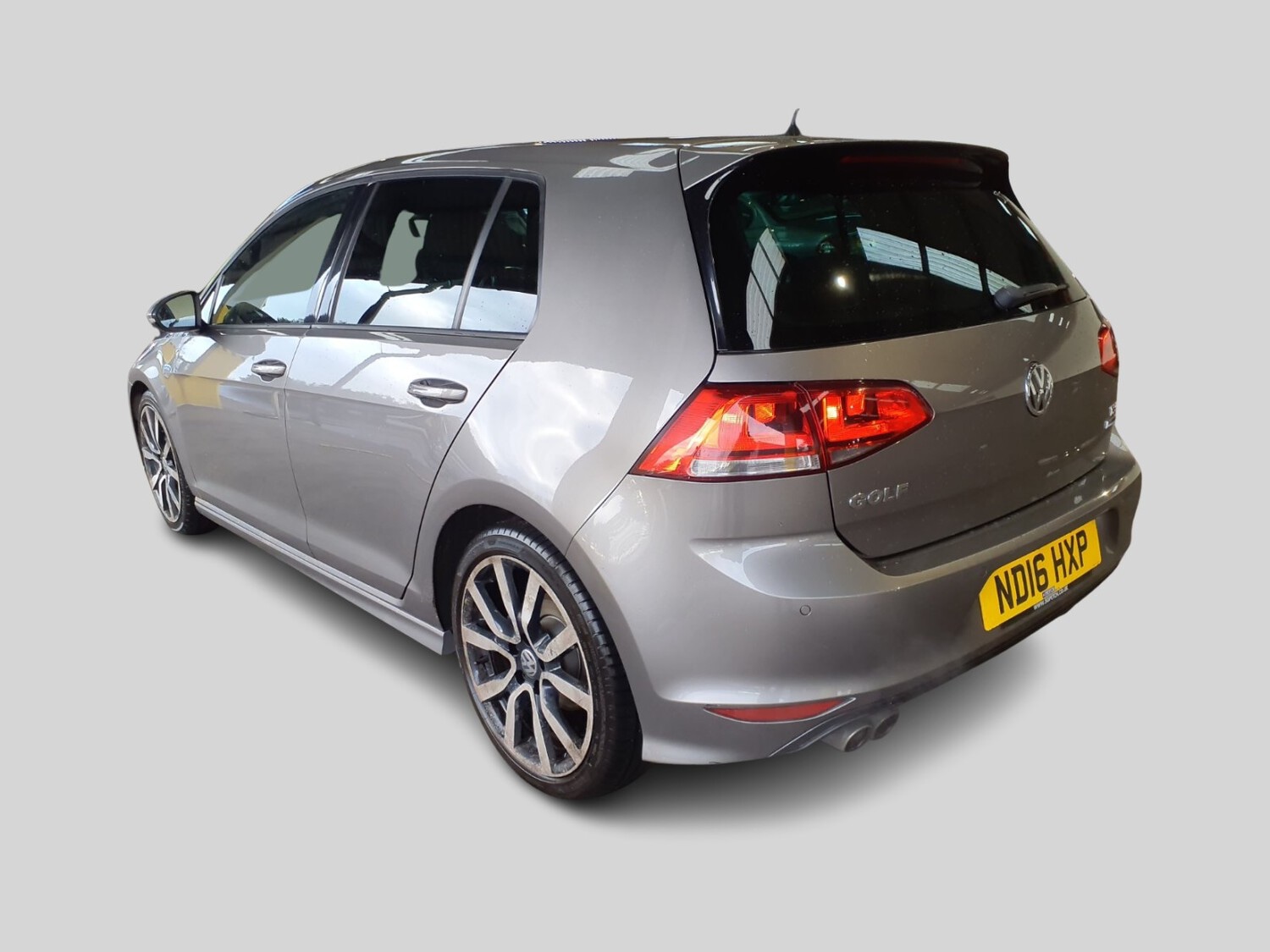 Used Volkswagen Golf 2016 for sale - 77201739: Photo 2