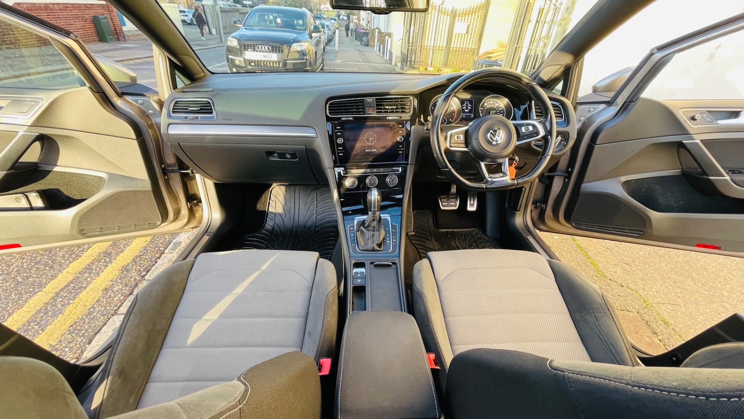 Used Volkswagen Golf 2016 for sale - 77201739: Photo 26