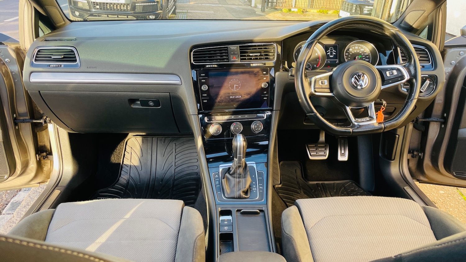 Used Volkswagen Golf 2016 for sale - 77201739: Photo 28