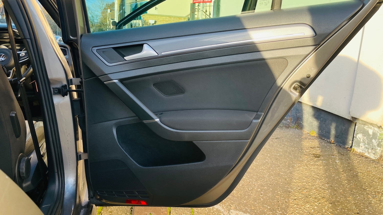 Used Volkswagen Golf 2016 for sale - 77201739: Photo 34