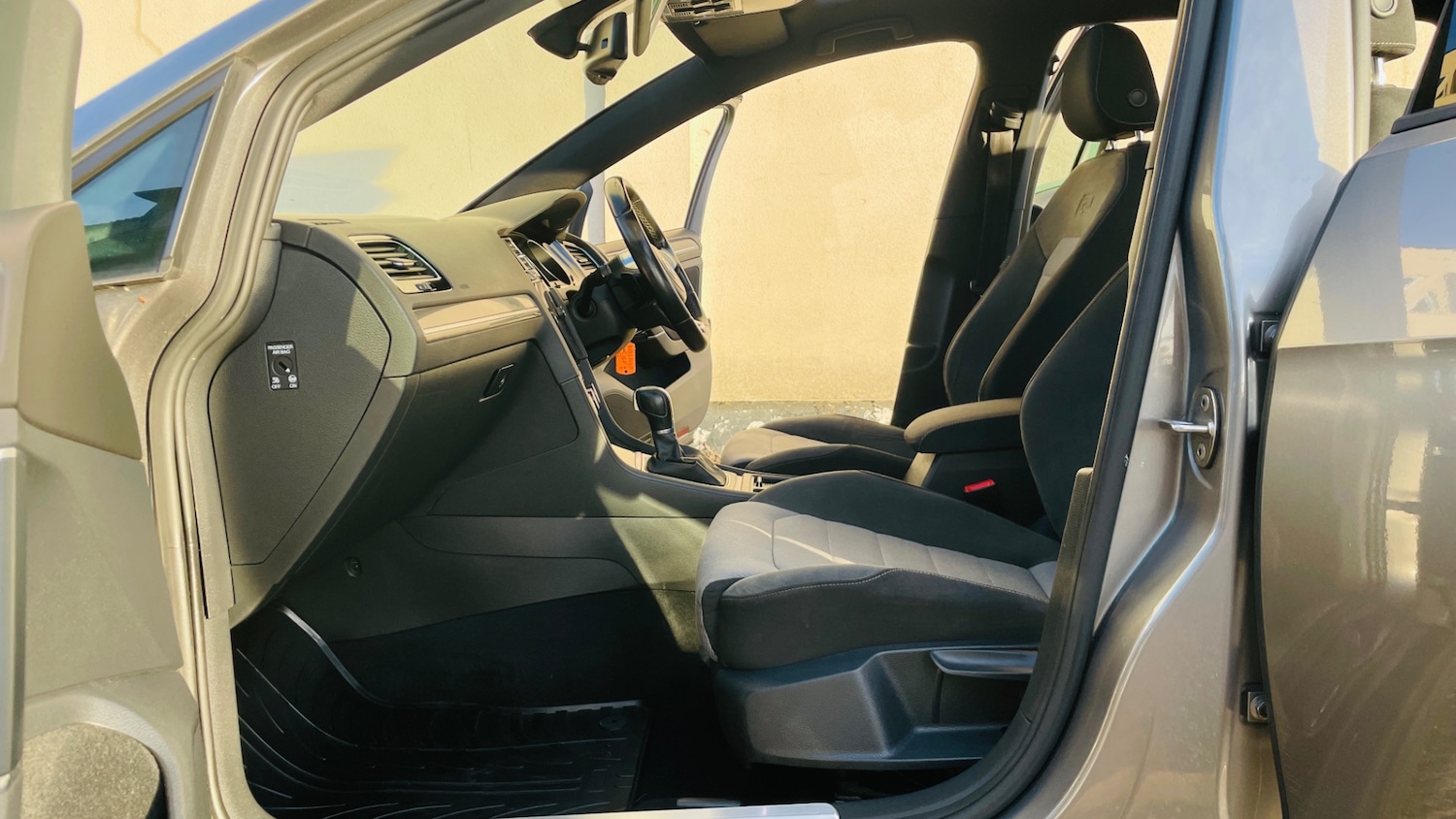 Used Volkswagen Golf 2016 for sale - 77201739: Photo 38