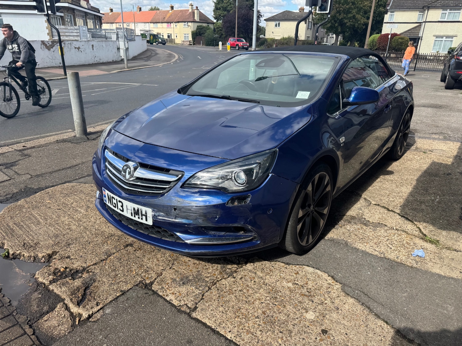 Used Vauxhall Cascada 2013 for sale - 77371754: Photo 3
