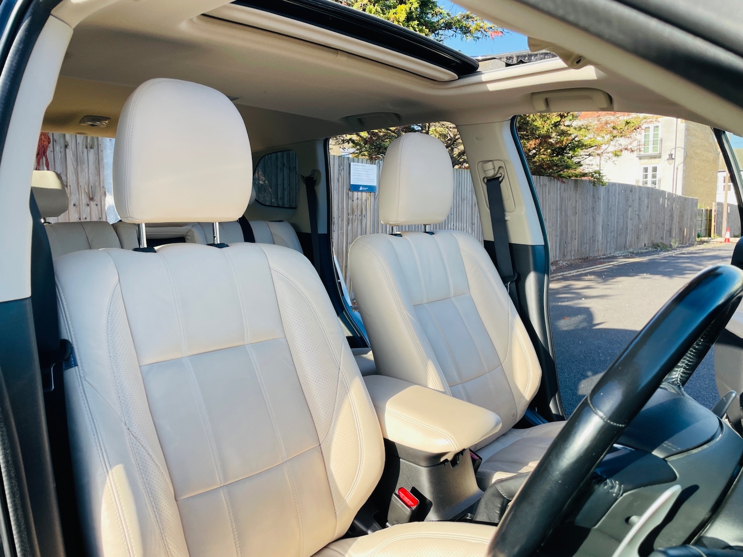 Used Mitsubishi Outlander 2016 for sale - 76618253: Photo 28