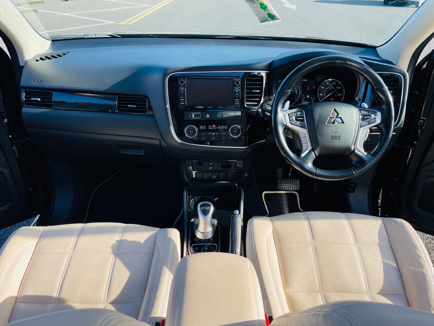 Used Mitsubishi Outlander 2016 for sale - 76618253: Photo 33