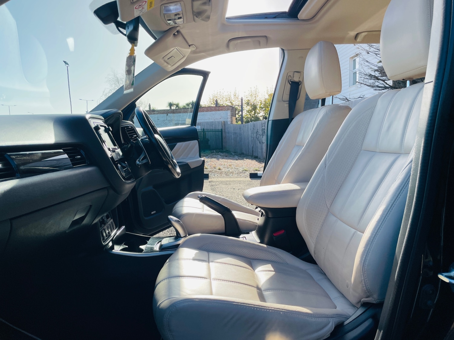 Used Mitsubishi Outlander 2016 for sale - 76618253: Photo 39