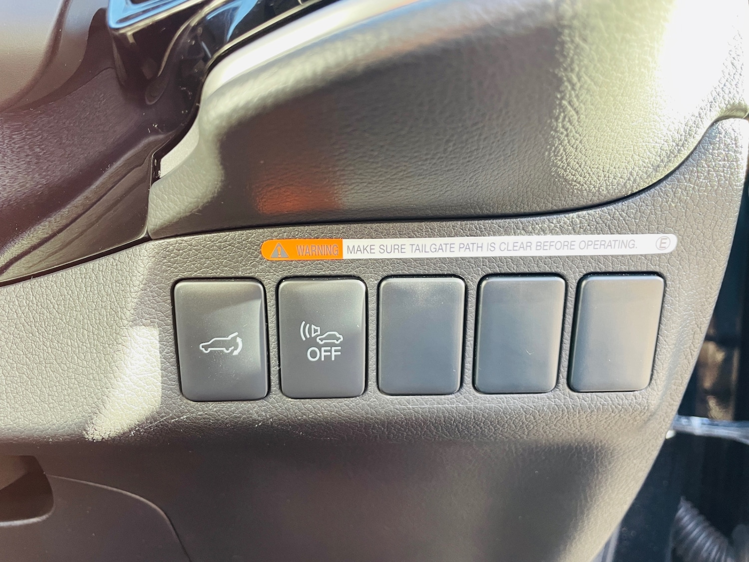 Used Mitsubishi Outlander 2016 for sale - 76618253: Photo 43