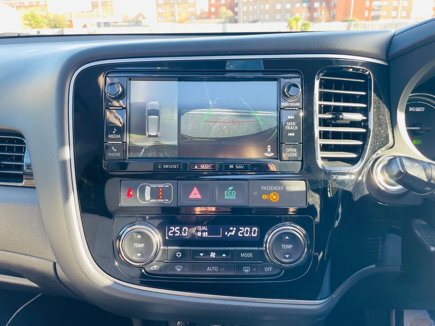 Used Mitsubishi Outlander 2016 for sale - 76618253: Photo 47