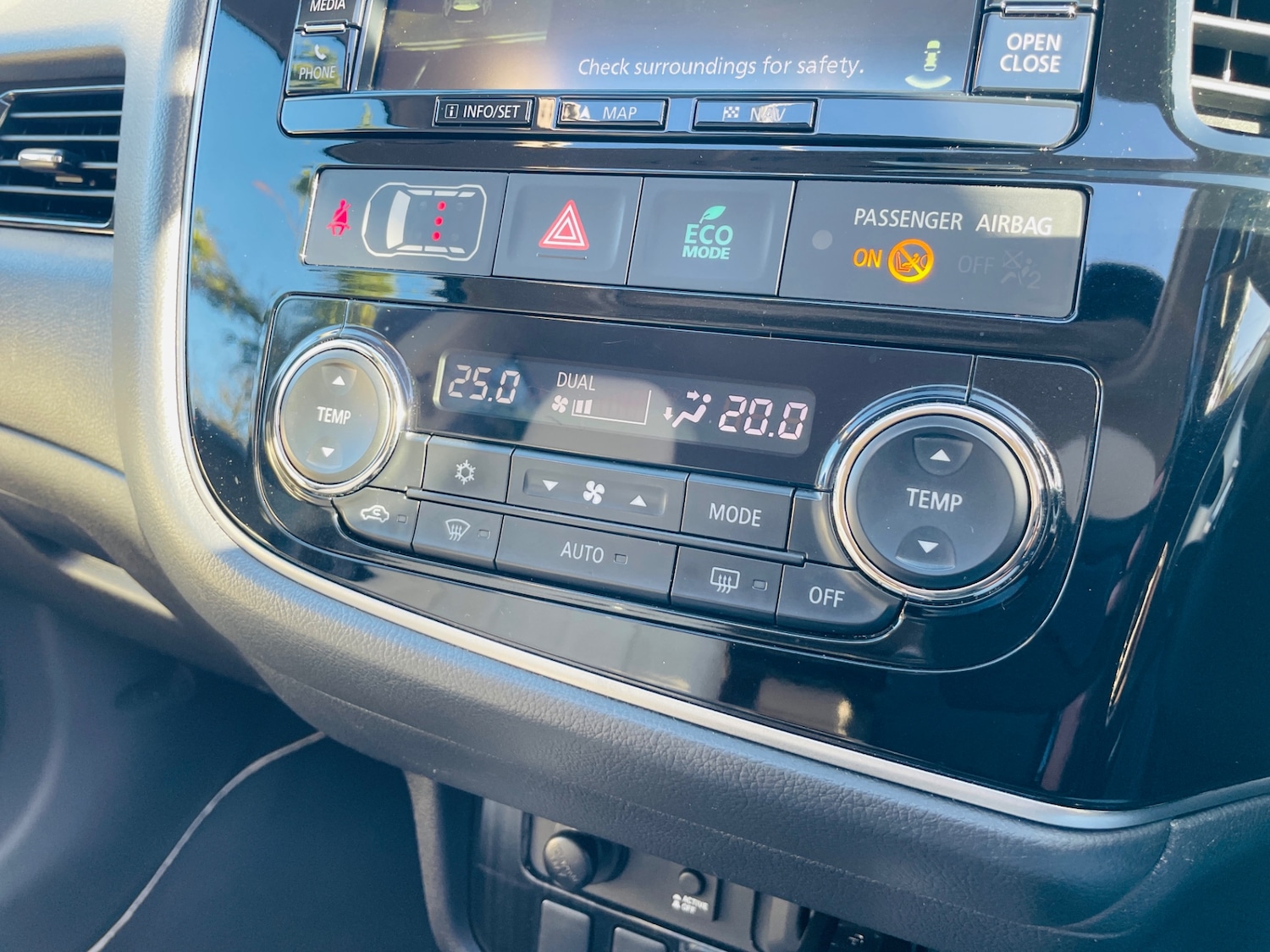 Used Mitsubishi Outlander 2016 for sale - 76618253: Photo 48