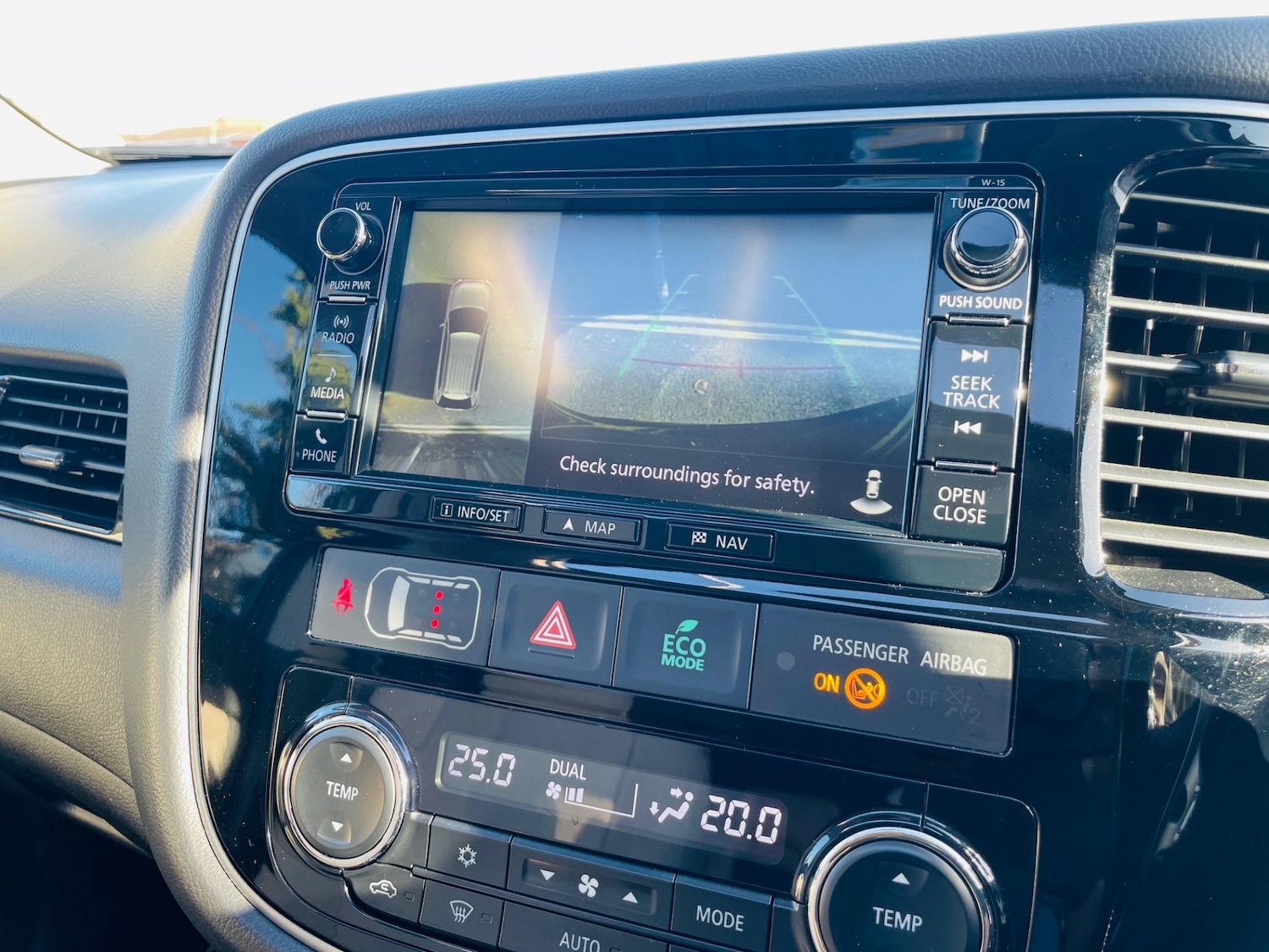 Used Mitsubishi Outlander 2016 for sale - 76618253: Photo 49