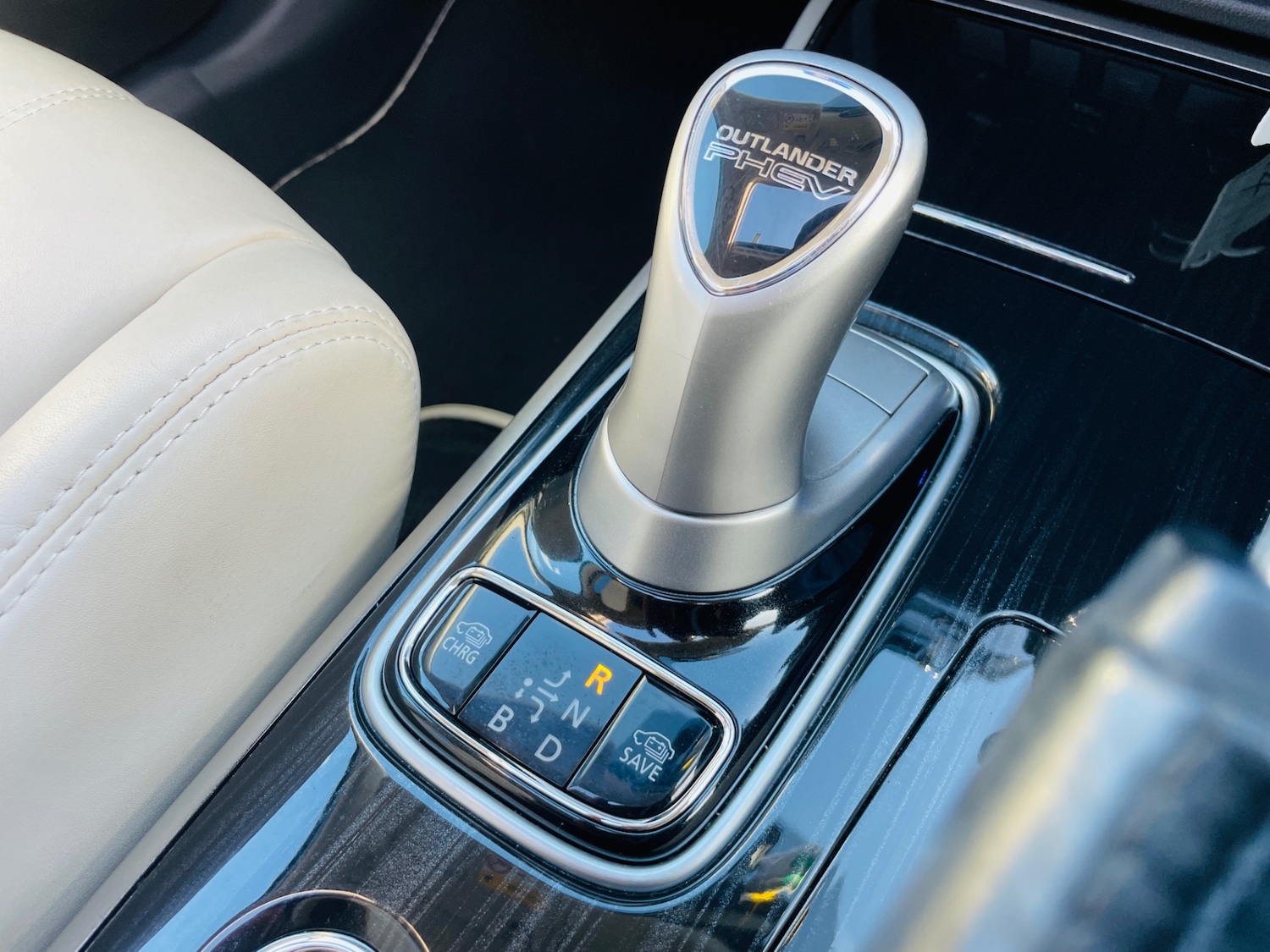 Used Mitsubishi Outlander 2016 for sale - 76618253: Photo 50