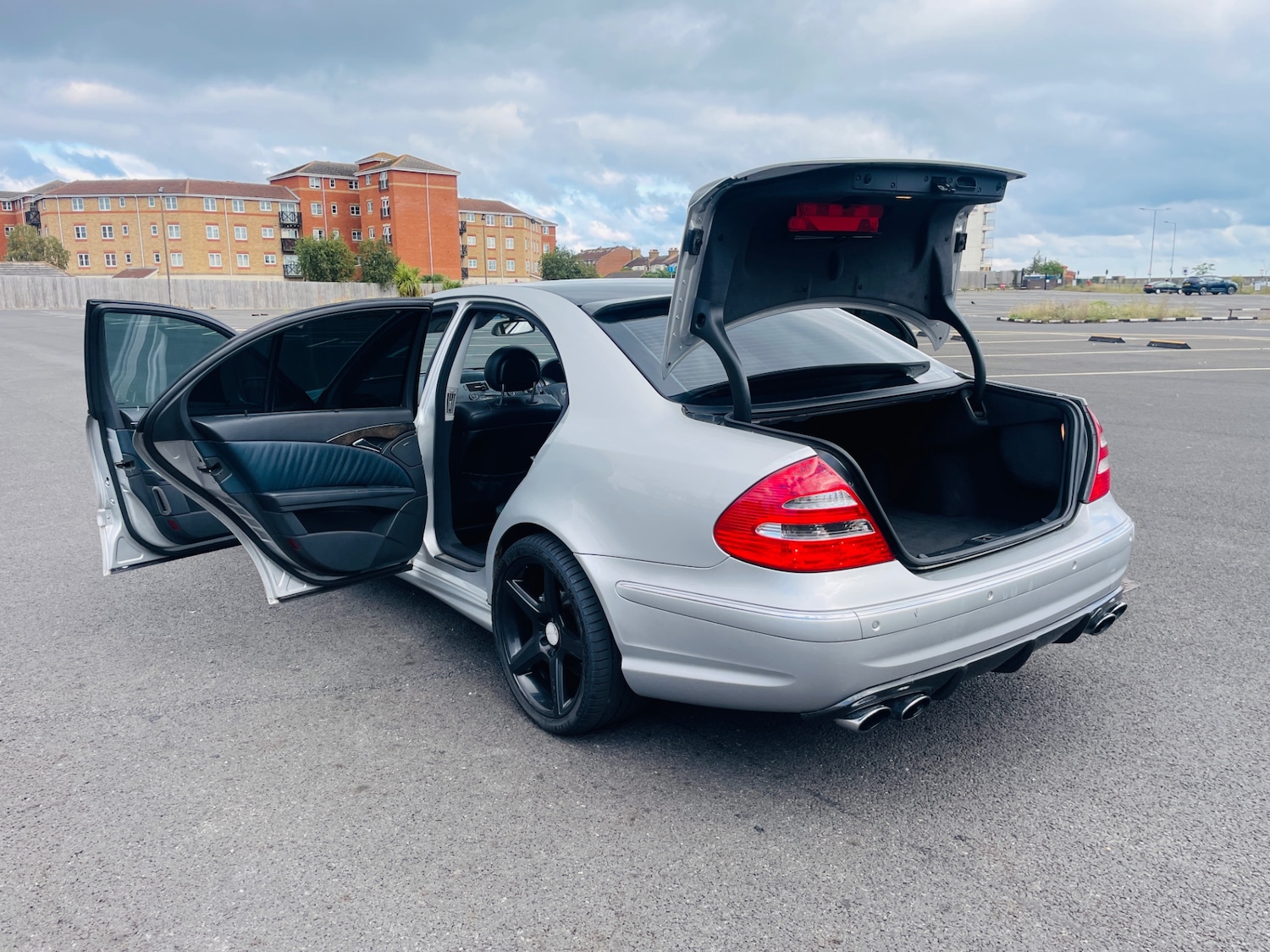 Used Mercedes-Benz E Class 2003 for sale - 76249985: Photo 24