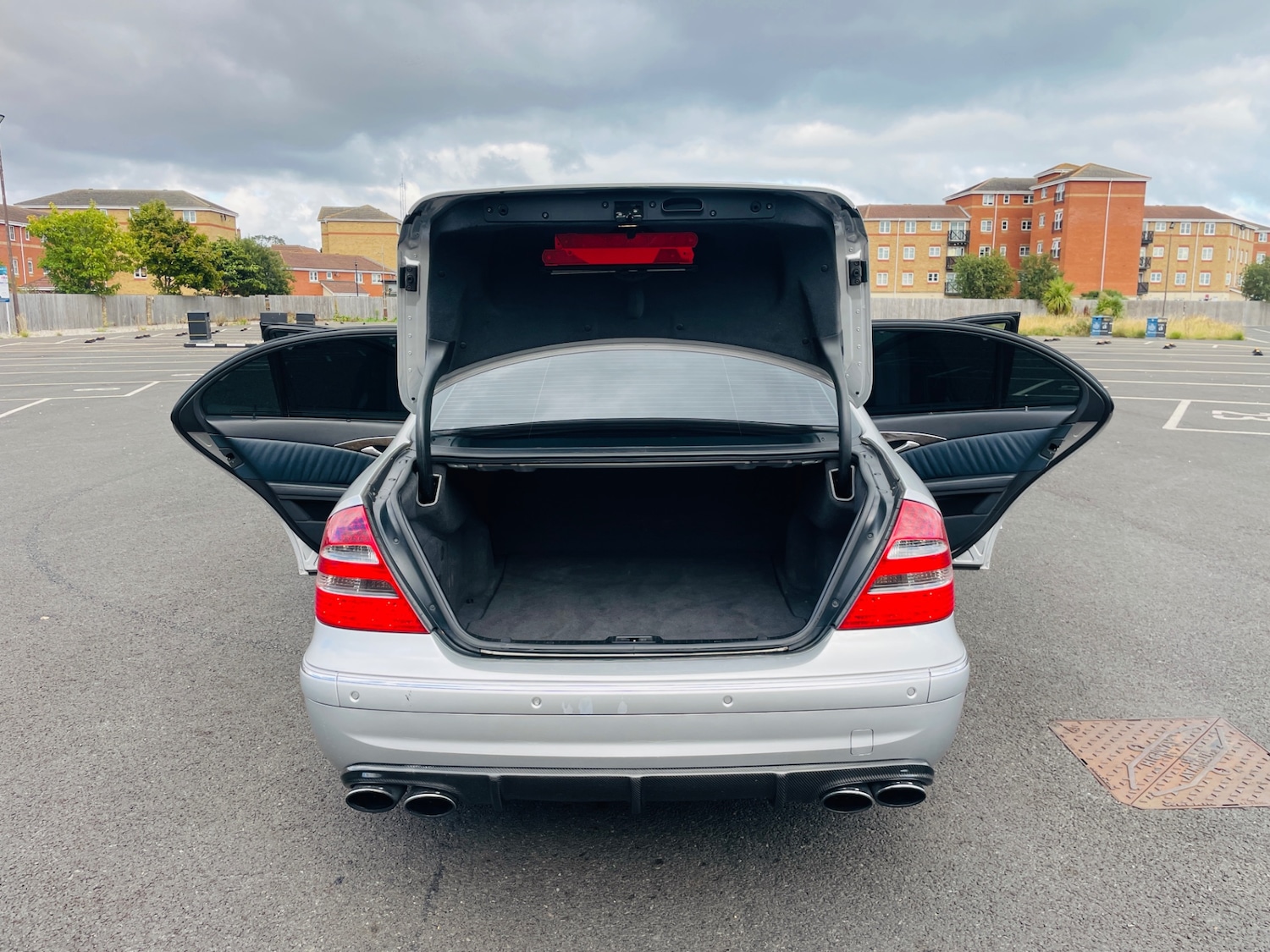 Used Mercedes-Benz E Class 2003 for sale - 76249985: Photo 25