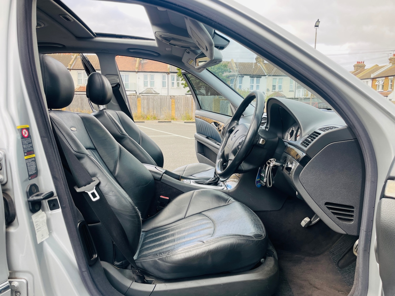 Used Mercedes-Benz E Class 2003 for sale - 76249985: Photo 29