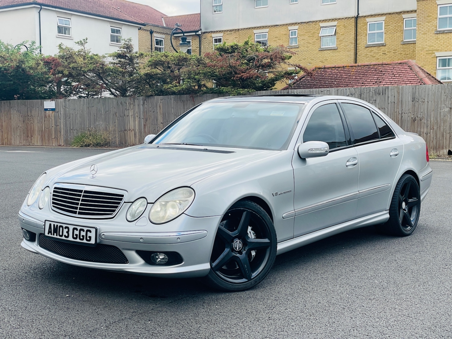 Used Mercedes-Benz E Class 2003 for sale - 76249985: Photo 3