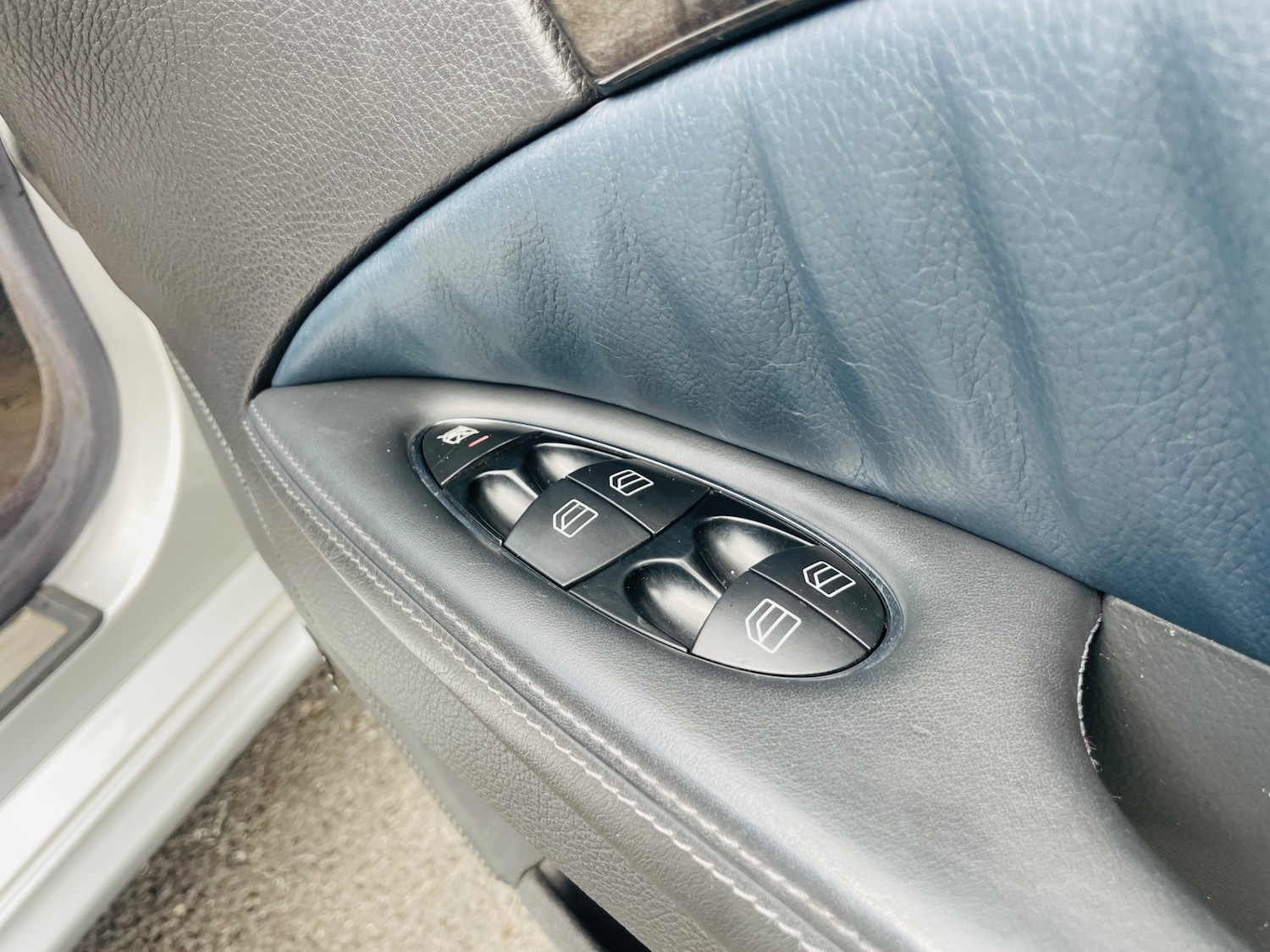 Used Mercedes-Benz E Class 2003 for sale - 76249985: Photo 61