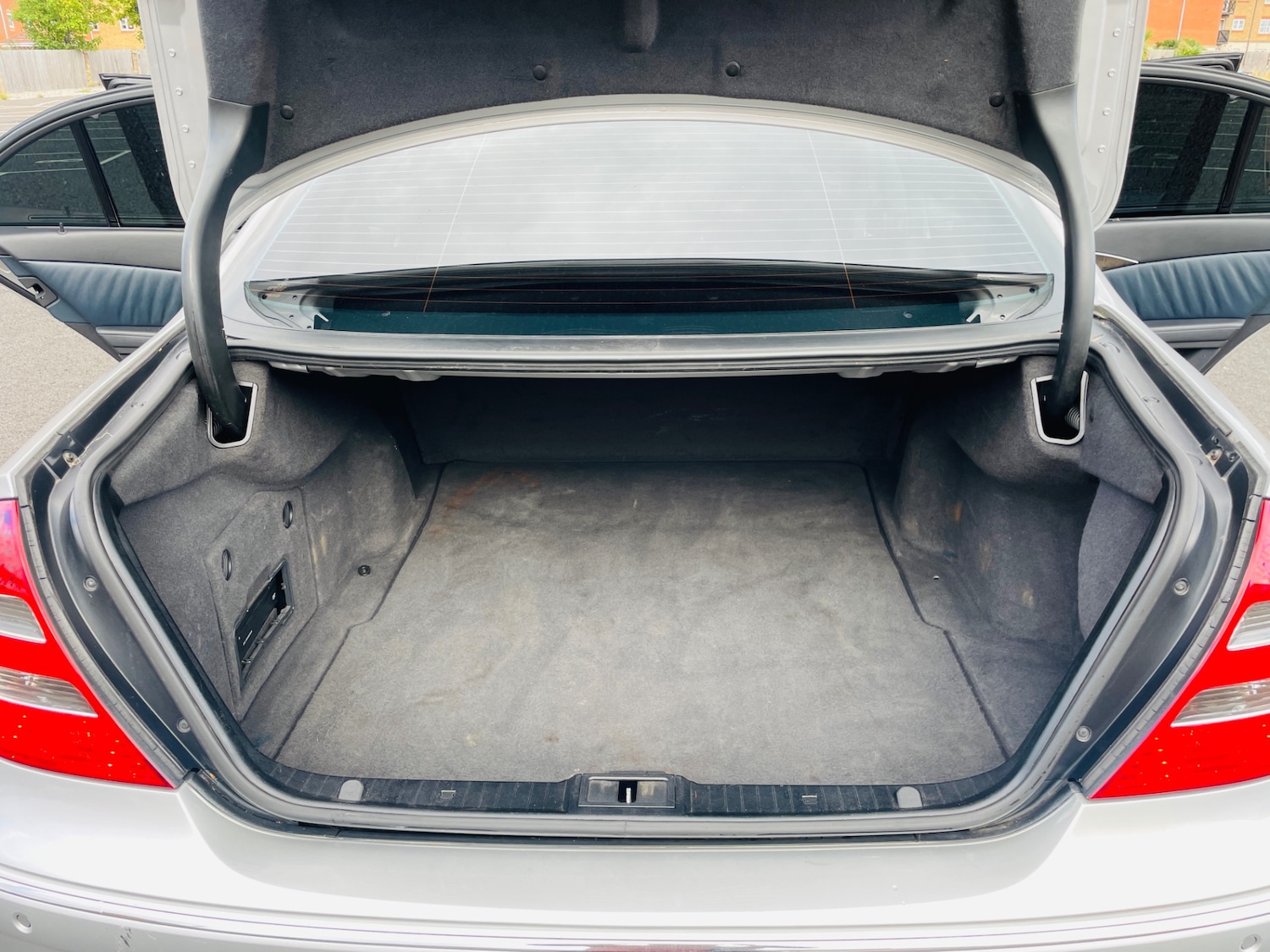 Used Mercedes-Benz E Class 2003 for sale - 76249985: Photo 62