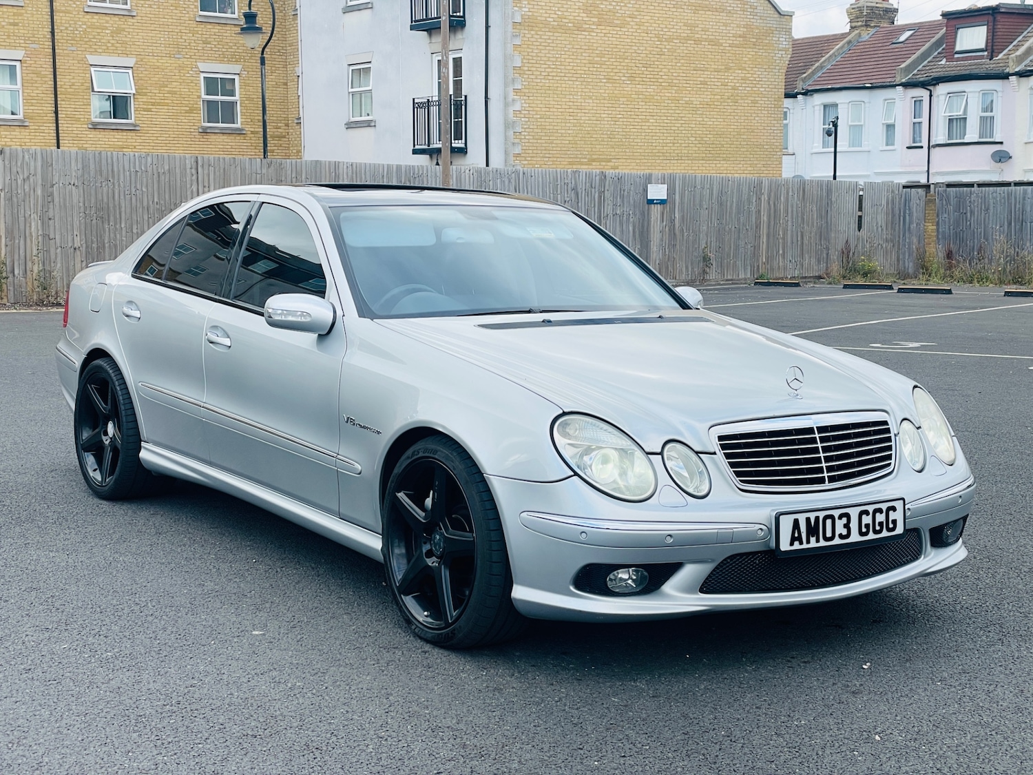 Used Mercedes-Benz E Class 2003 for sale - 76249985: Photo 9