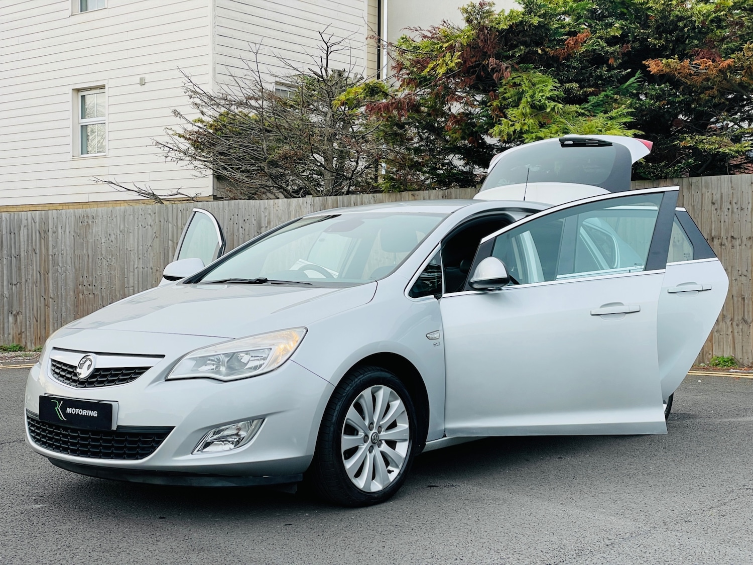 Used Vauxhall Astra 2011 for sale - 77001606: Photo 22