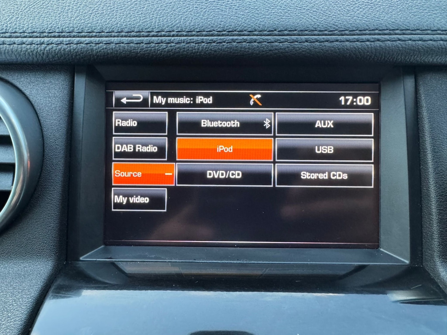 Used Land Rover Discovery 4 2016 for sale - 76531477: Photo 14