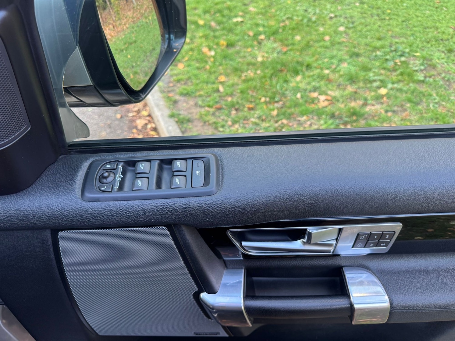 Used Land Rover Discovery 4 2016 for sale - 76531477: Photo 23