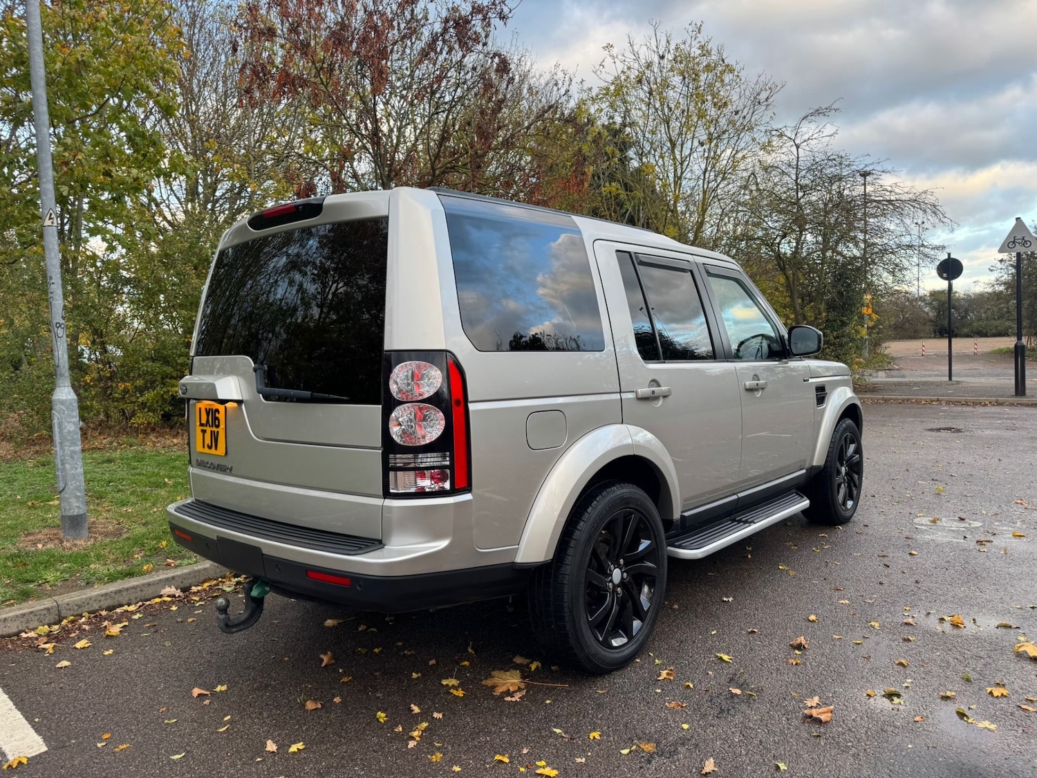 Used Land Rover Discovery 4 2016 for sale - 76531477: Photo 6