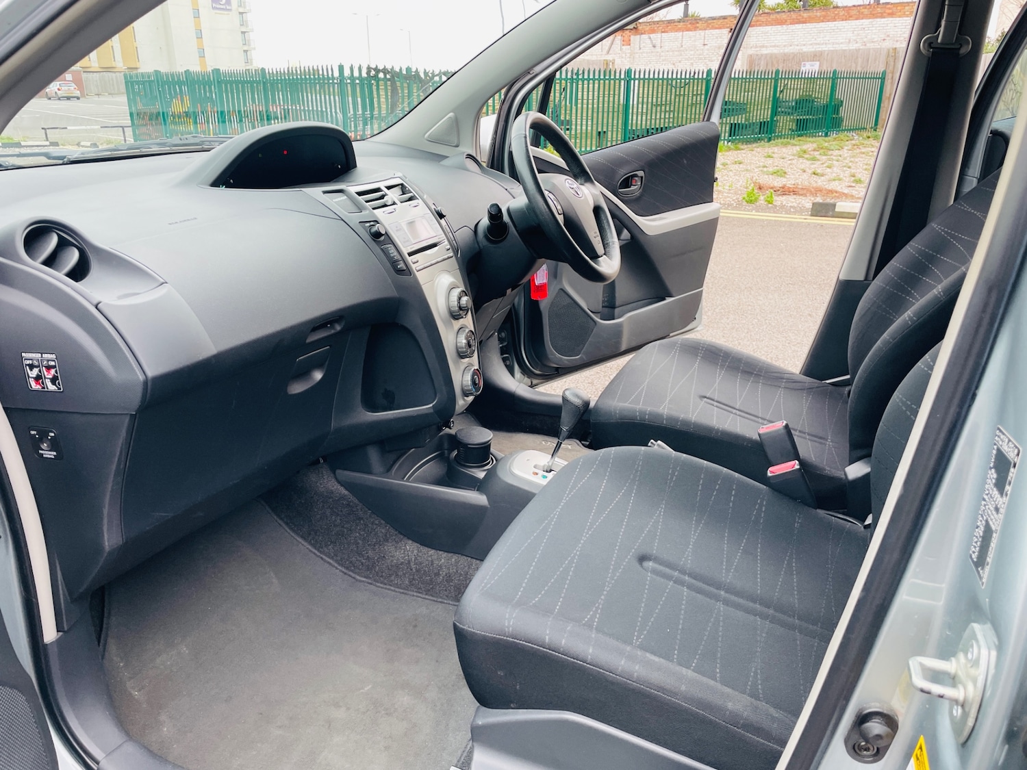 Used Toyota Yaris 2006 for sale - 76958827: Photo 23