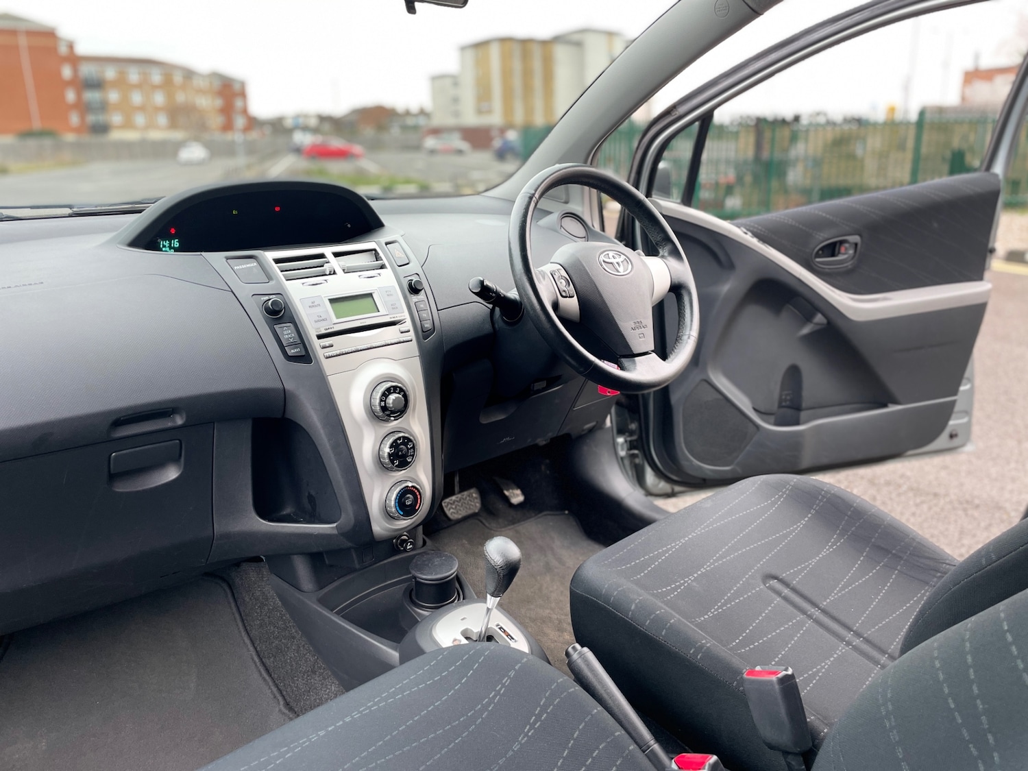 Used Toyota Yaris 2006 for sale - 76958827: Photo 31