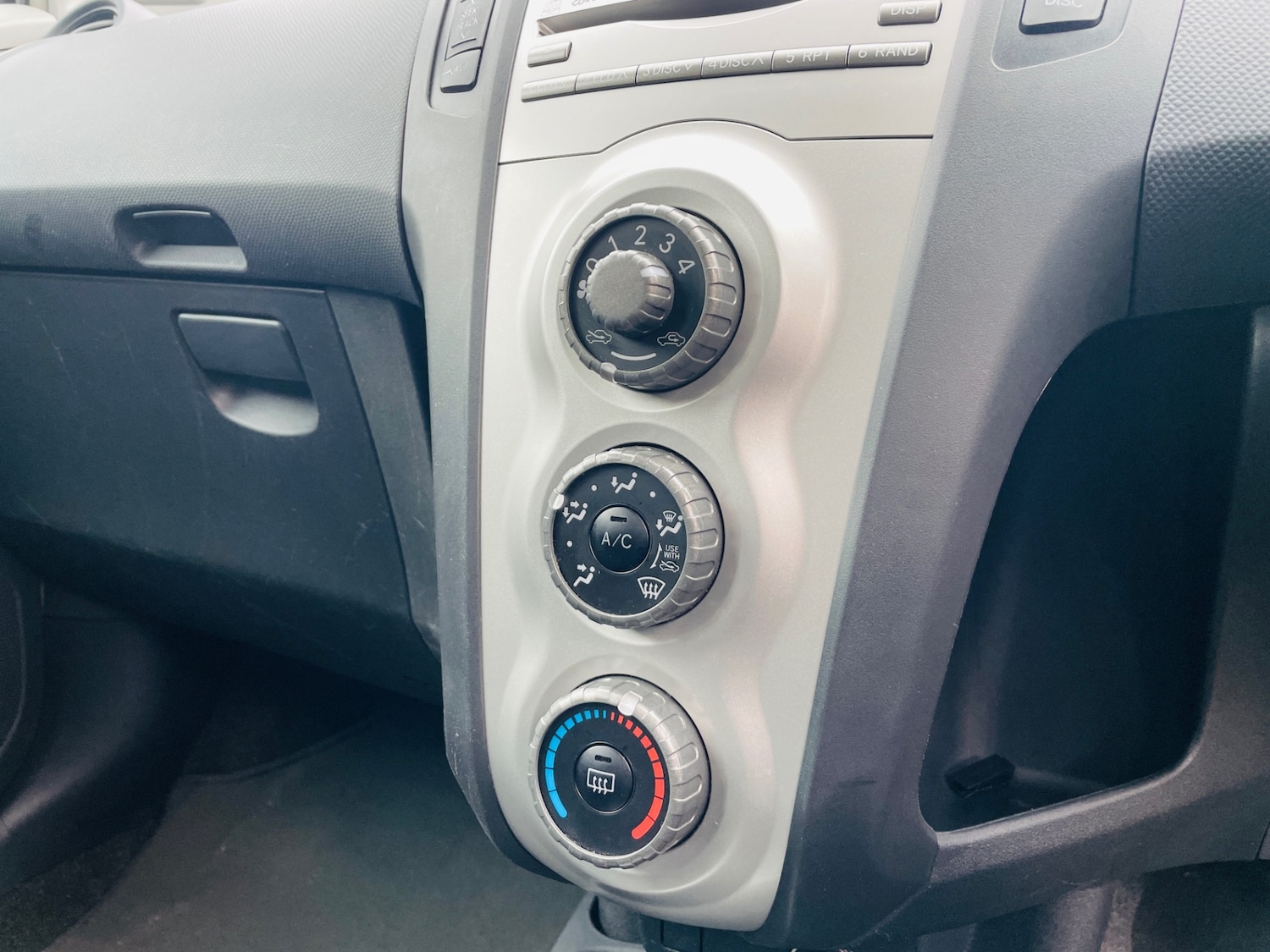 Used Toyota Yaris 2006 for sale - 76958827: Photo 33