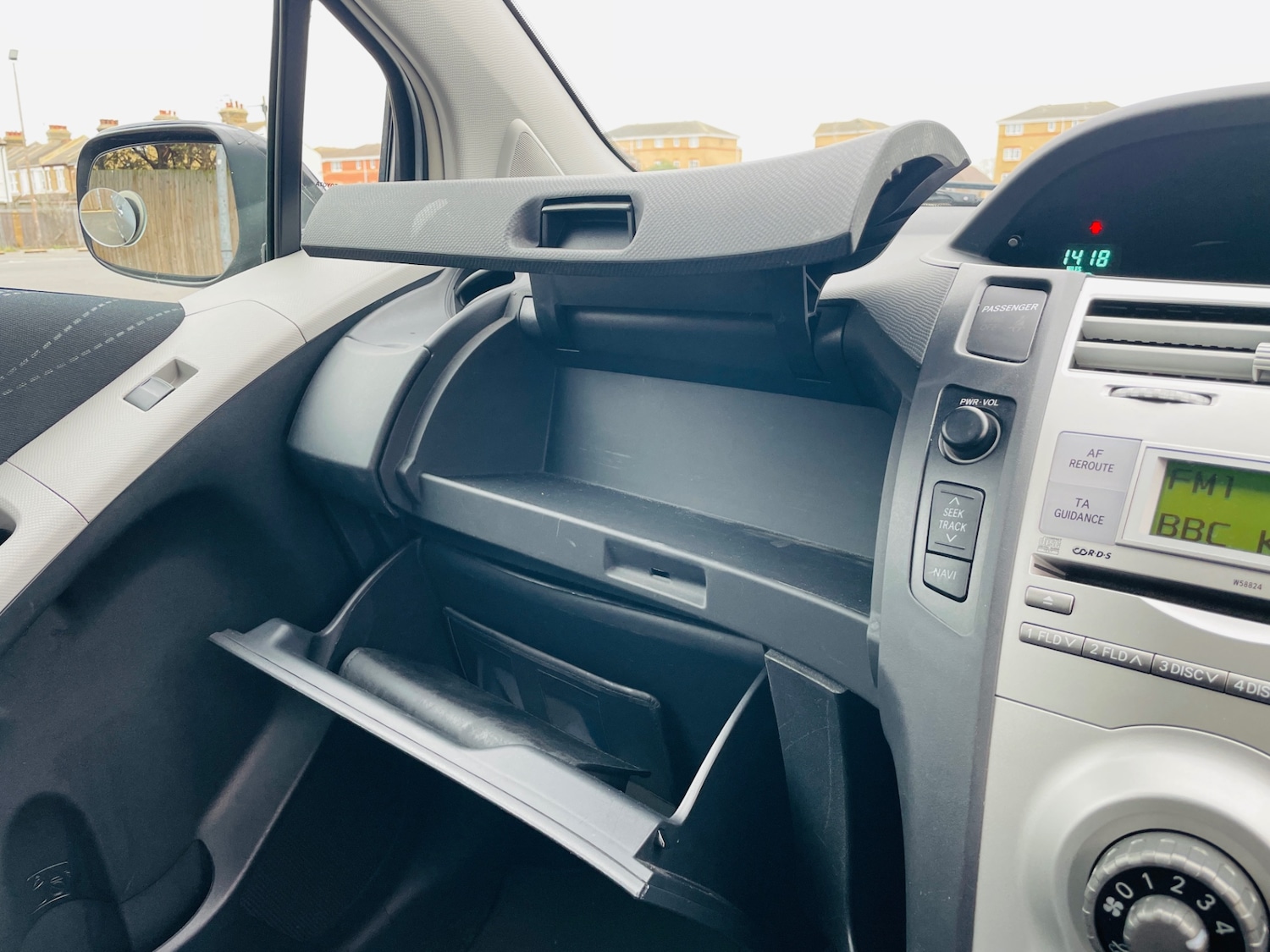 Used Toyota Yaris 2006 for sale - 76958827: Photo 37