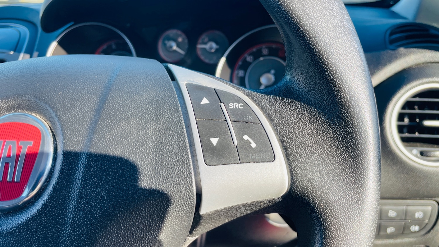 Used Fiat Punto 2013 for sale - 77431330: Photo 36