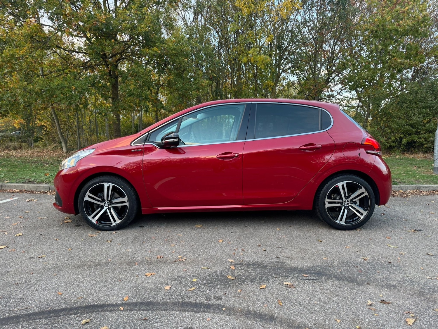 Used Peugeot 208 2019 for sale - 76426708: Photo 5