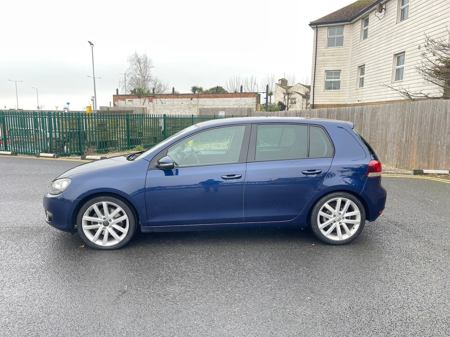 Used Volkswagen Golf 2011 for sale - 77568086: Photo 4
