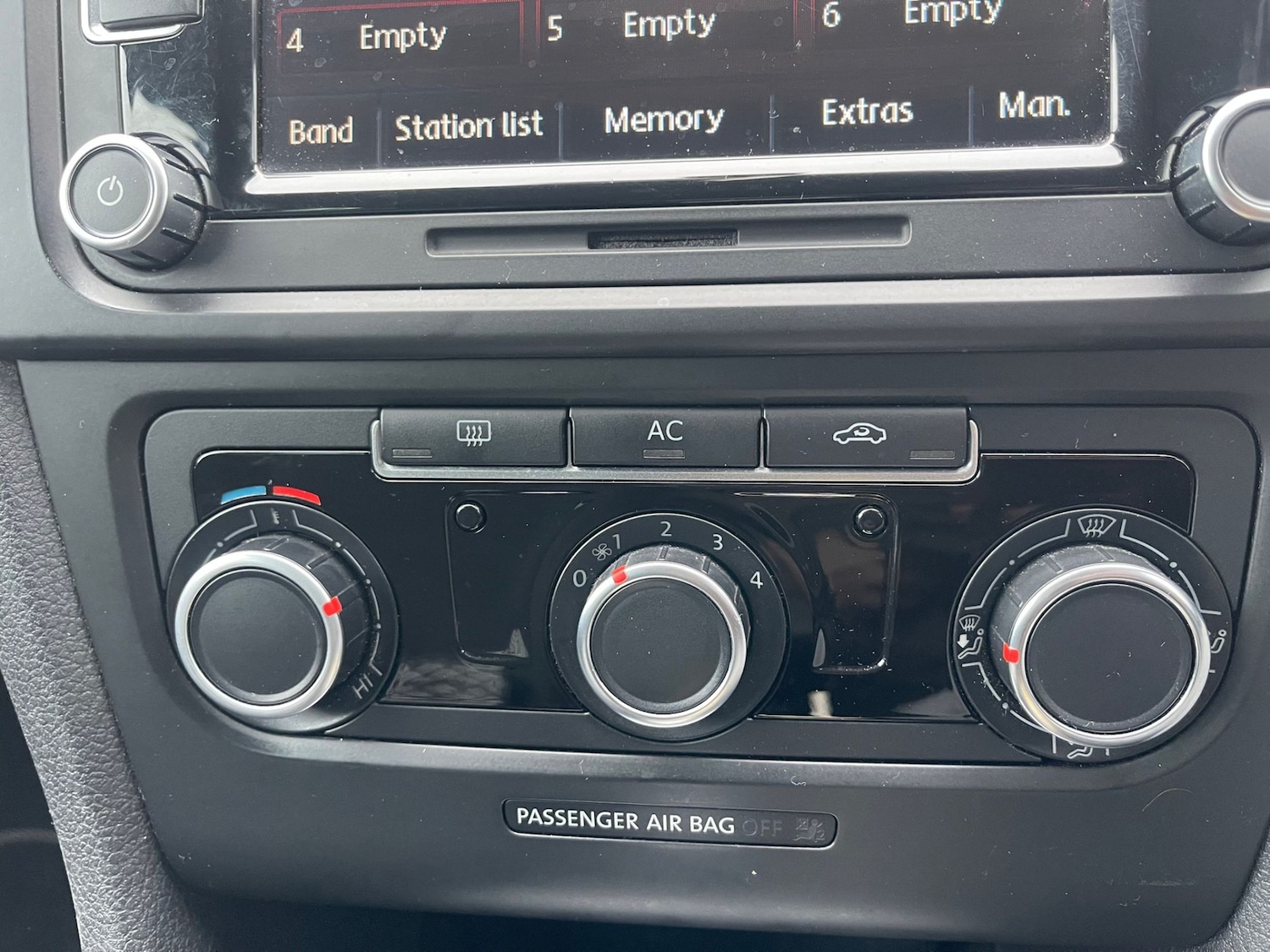 Used Volkswagen Golf 2011 for sale - 77568086: Photo 8