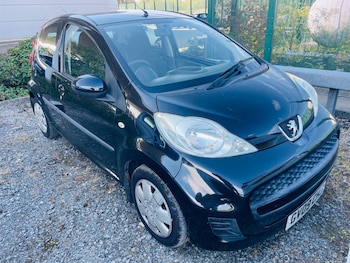 Peugeot - 107