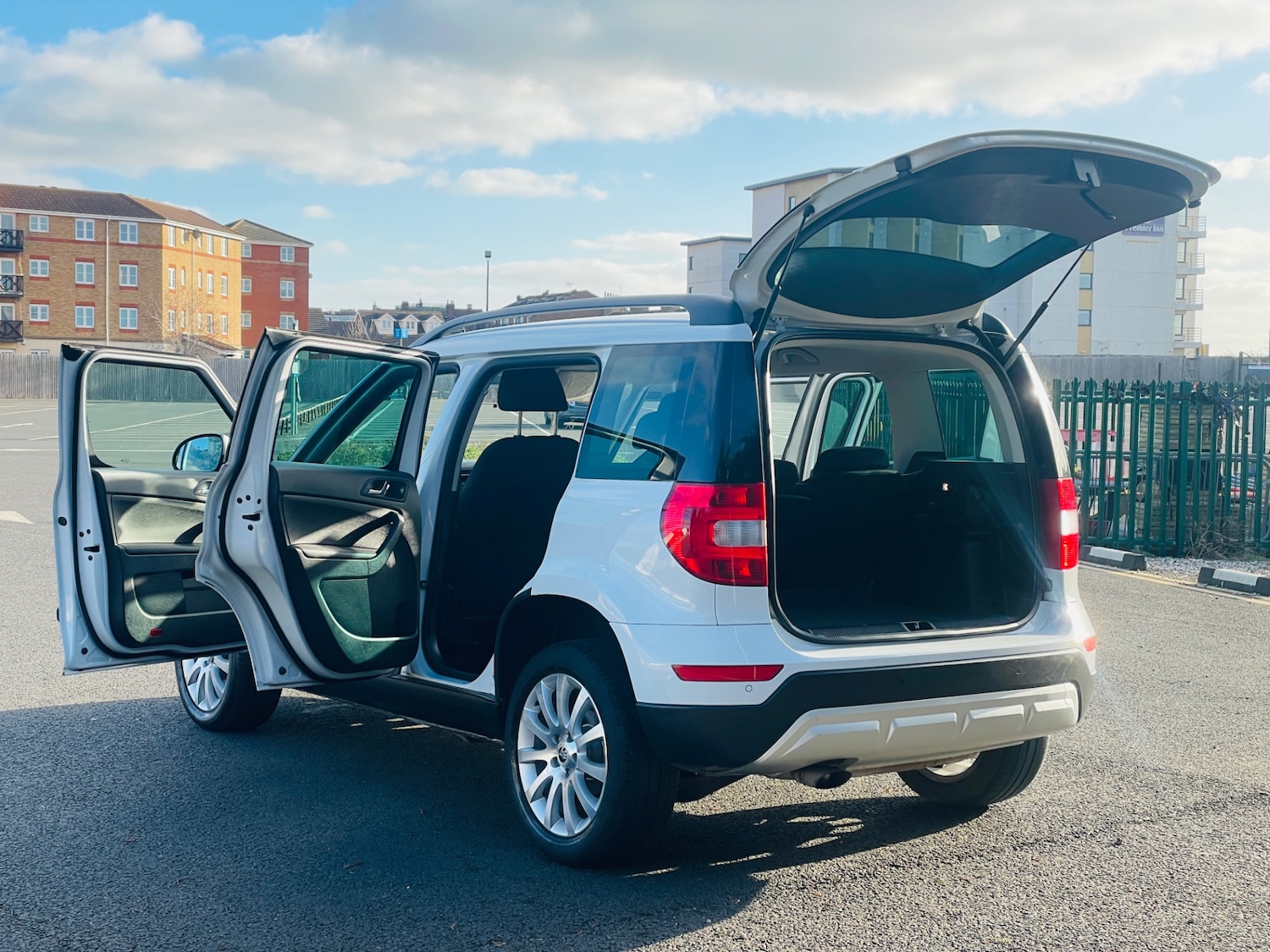 Used Skoda Yeti 2017 for sale - 77045696: Photo 23