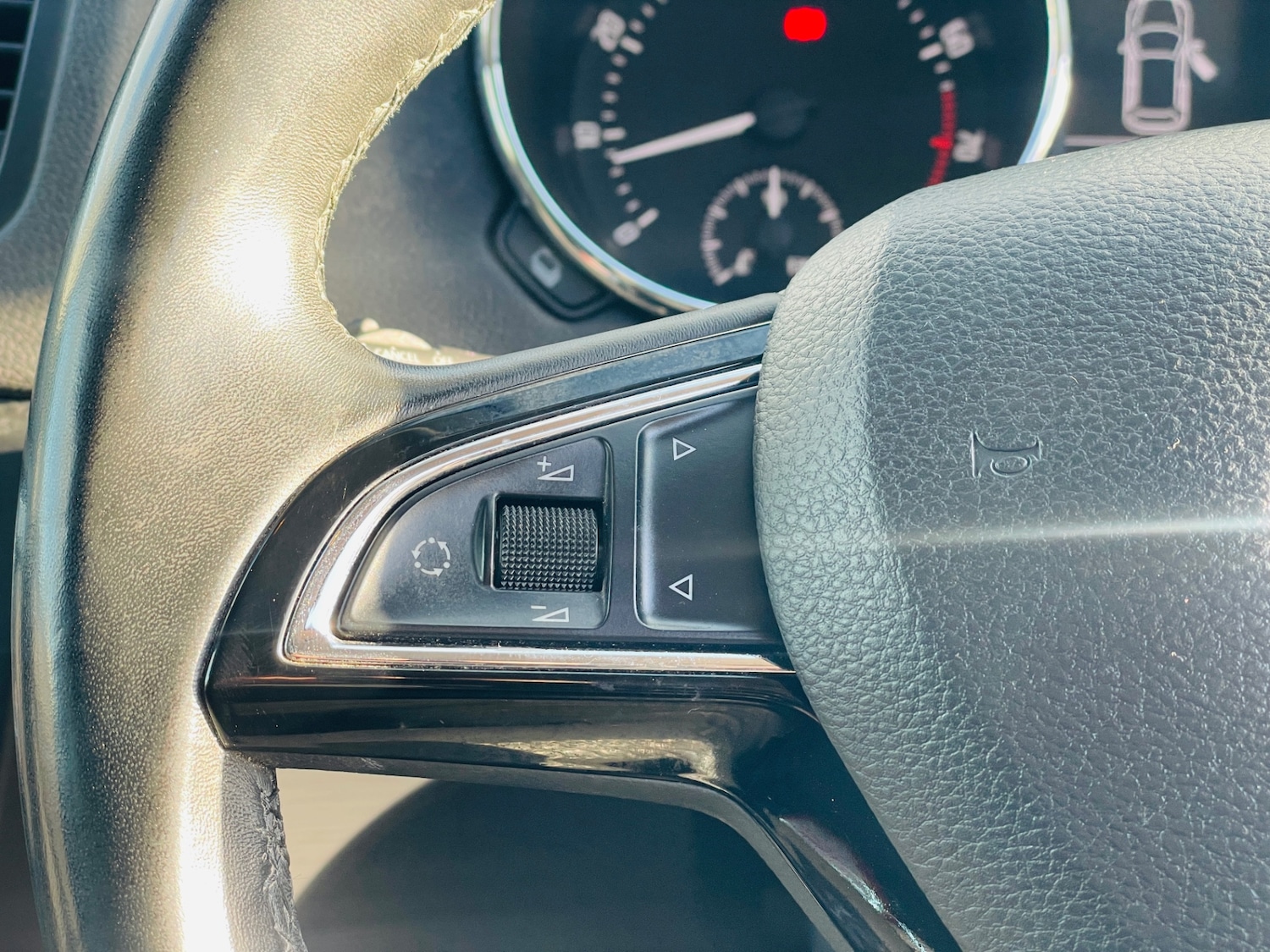 Used Skoda Yeti 2017 for sale - 77045696: Photo 48