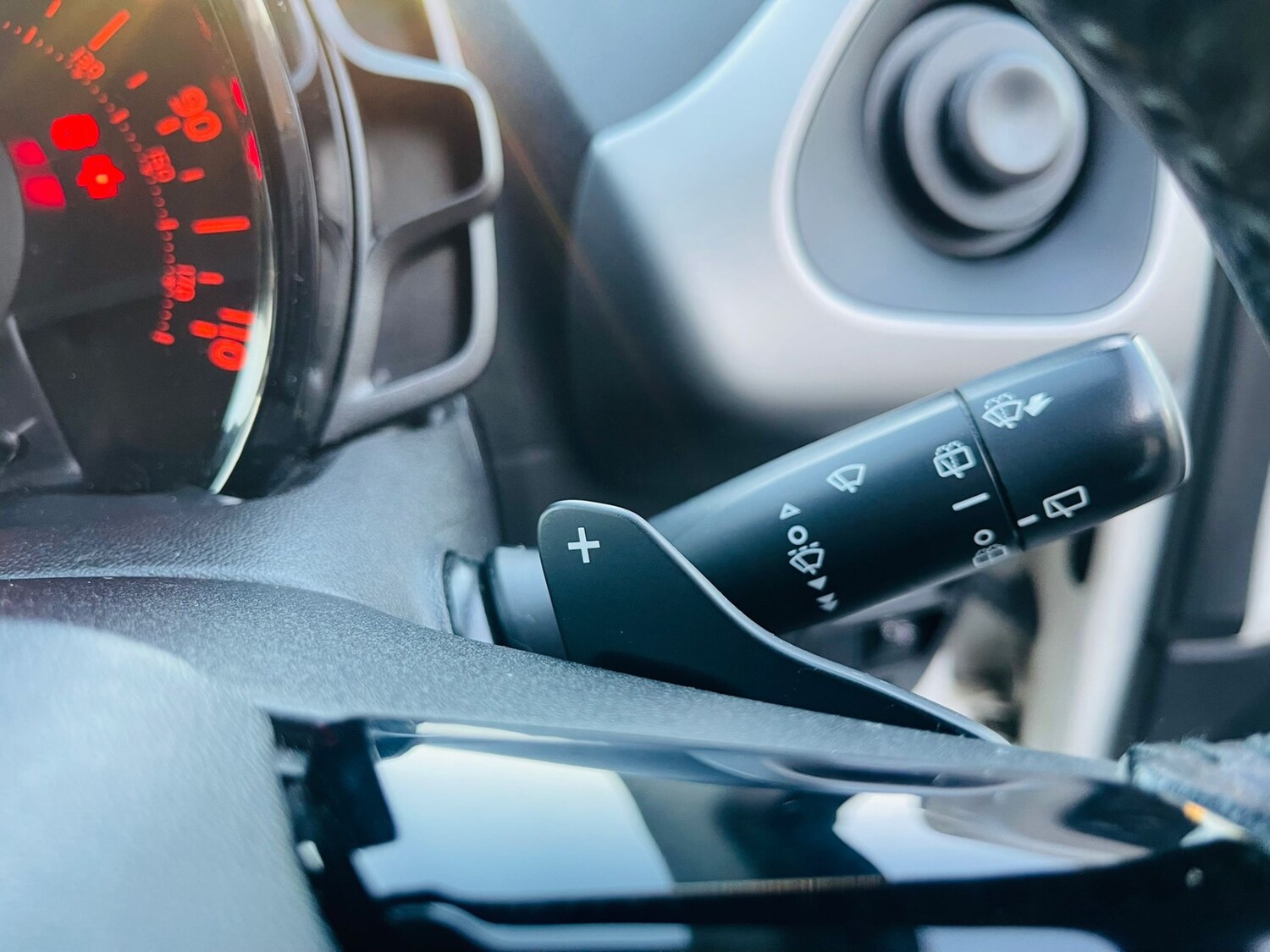 Used Peugeot 108 2017 for sale - 77938440: Photo 19