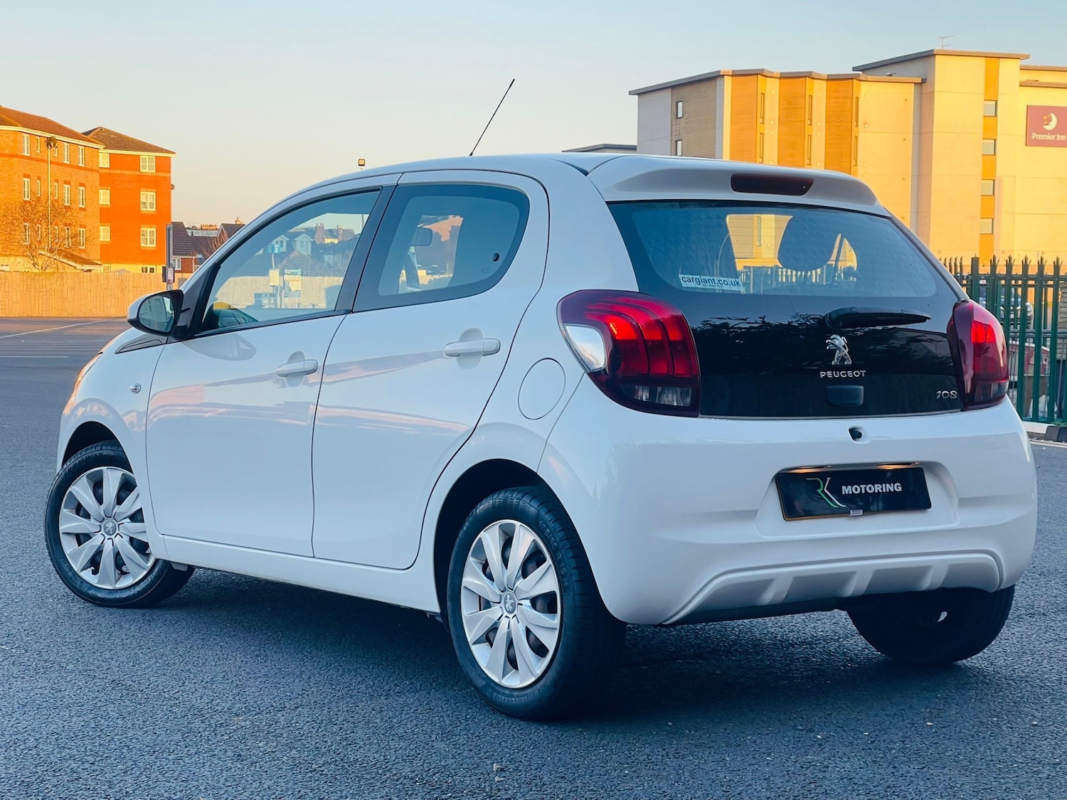 Used Peugeot 108 2017 for sale - 77938440: Photo 2